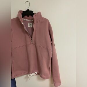 The Black Dog Quarter Zip